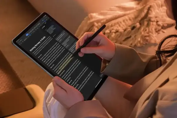 Microsoft Surface chạy iPadOS? Sự cố tiếp thị gây tranh cãi